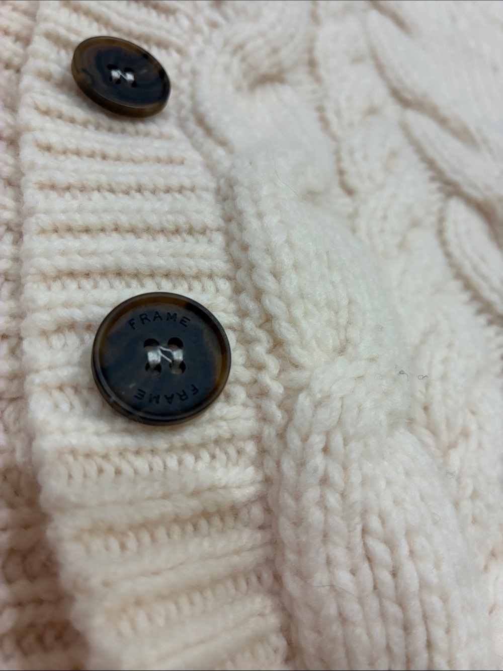 FRAME Marino Wool Cable Knit Cropped Cardigan - Picture 7 of 9